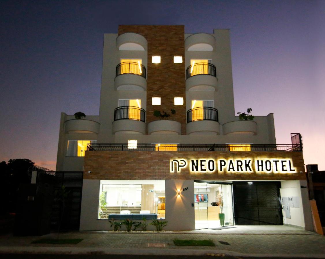 Neo Park Hotel Maringá Екстериор снимка